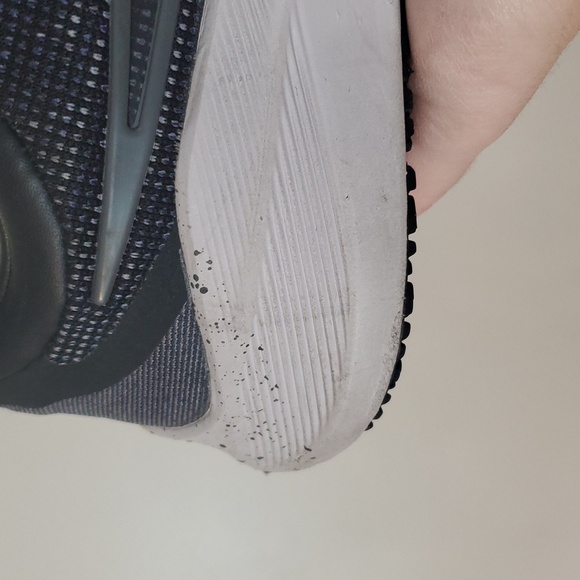 Nike Zoom Winflo 8 Shield Womens Running Sneakers Size 8.5 Water-Repellent Black - Picture 8 of 16